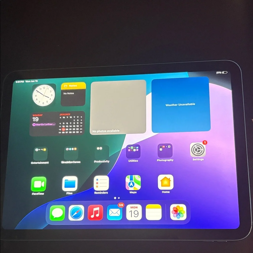Apple iPad - Sky Blue *Wifi*